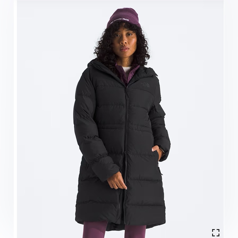 North Face Women’s Explore Farther Parka in Black size Small